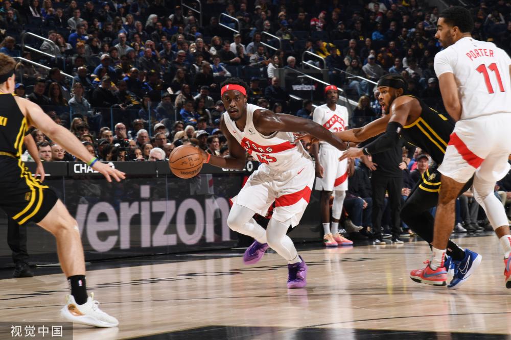 她是学校红 她是学校红